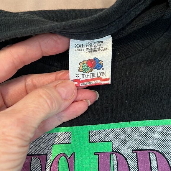 Vintage James Brown size XL concert T-shirt selling for $600 on other sites GVC - Picture 5 of 8